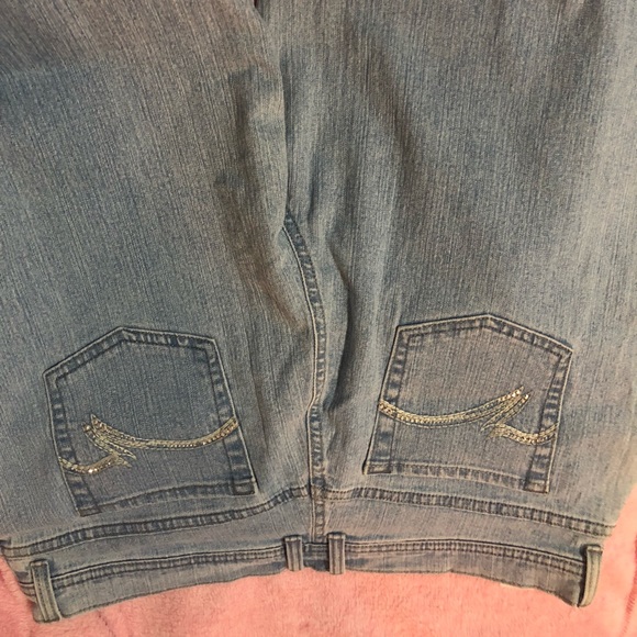 Jeans - Picture 2 of 2